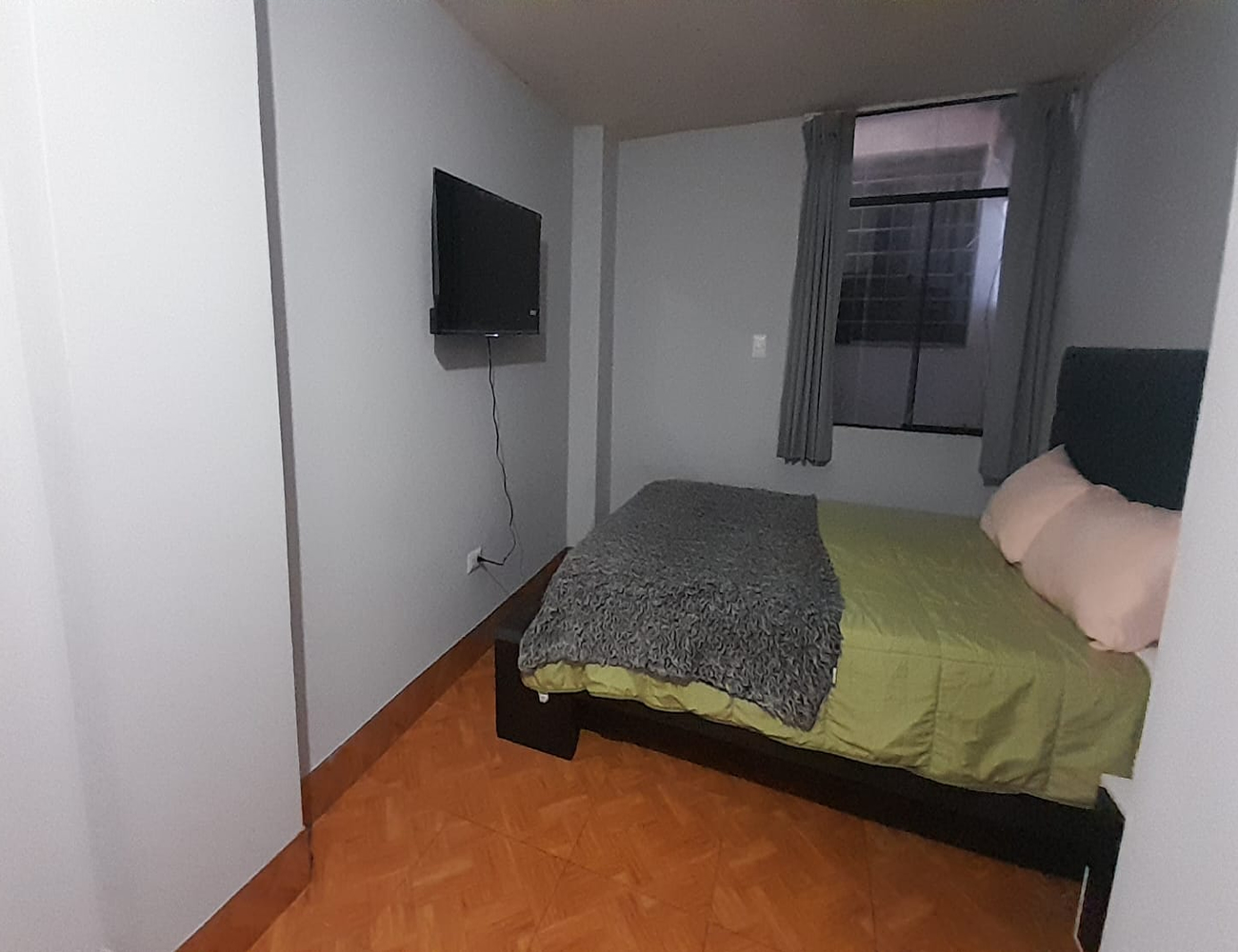 photo-1
